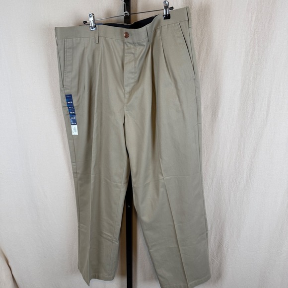 croft & barrow Other - Croft & Barrow Mens Pleated Easy-Care Khaki Pants Brit Khaki 40x30 Z9FB0414KO